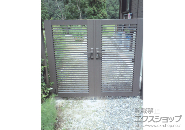 滋賀県高島市のの門扉 プリレオ R1型 両開き　柱使用 施工例