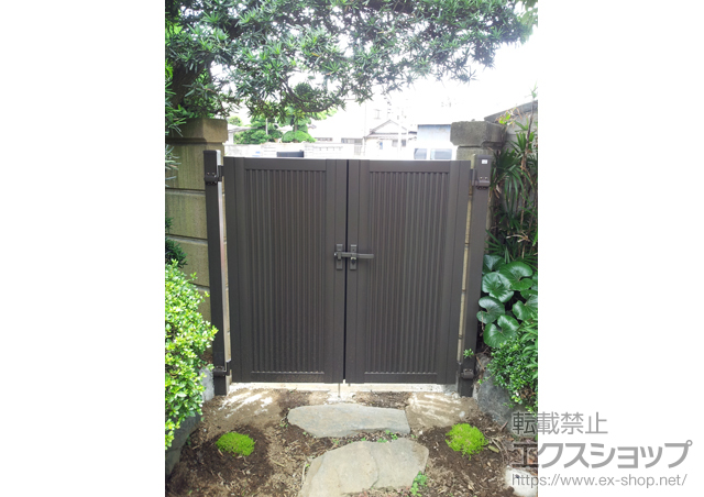 埼玉県さいたま市のの門扉 シャレオR6型 両開き　柱使用 施工例