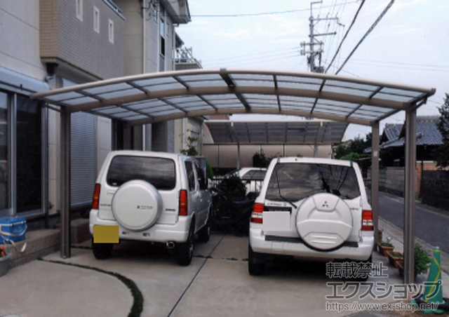 和歌山県和歌山市のLIXIL リクシル（トステム）のカーポート カーブポートシグマIII ワイド 積雪〜20cm対応 施工例