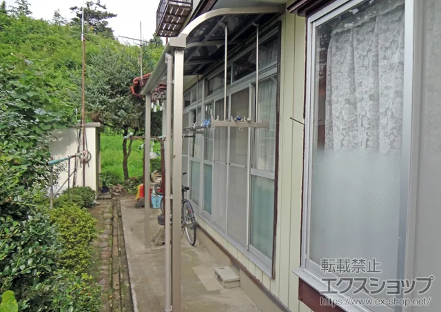 福島県田村市のLIXIL リクシル（トステム）のテラス屋根 ライザーテラスII R型 テラスタイプ 単体 積雪～20cm対応 施工例