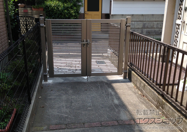 東京都杉並区のの門扉 プリレオ R1型 両開き　柱使用 施工例