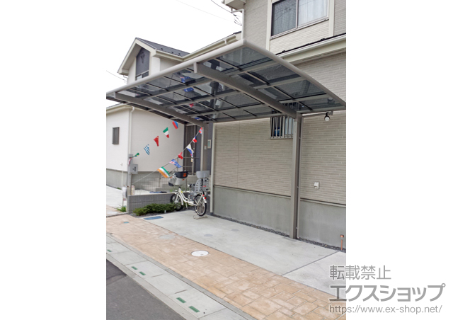 埼玉県越谷市のLIXIL リクシル（トステム）のカーポート カーブポートシグマIII 積雪〜20cm対応 施工例