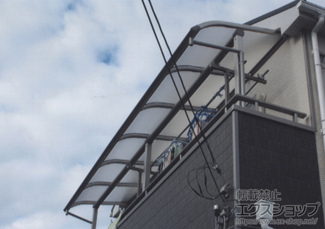 東京都武蔵村山市ののバルコニー・ベランダ屋根 ヴェクターテラス R型 屋根タイプ 連棟 積雪〜20cm対応 施工例