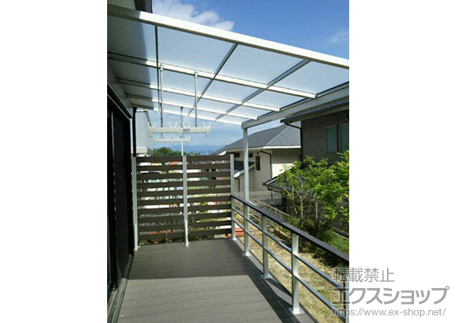 愛知県豊田市のLIXIL リクシル（トステム）のテラス屋根 ライザーテラスII F型 テラスタイプ 単体 積雪〜20cm対応 施工例