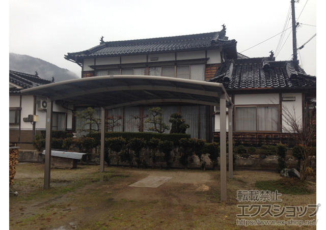 岡山県美作市のLIXIL リクシル（トステム）のカーポート カーブポートシグマIII ワイド 積雪〜20cm対応 施工例