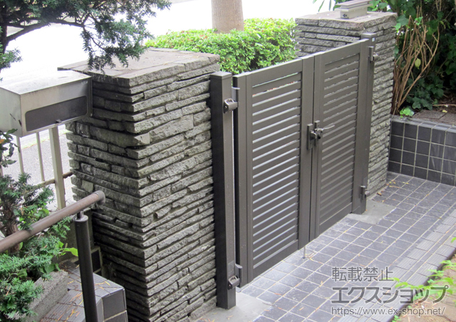 神奈川県横浜市のの門扉 シャレオR3型 両開き　柱使用 施工例