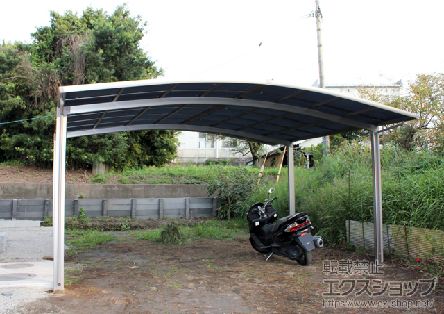 鹿児島県鹿児島市のLIXIL リクシル（トステム）のカーポート カーブポートシグマIII ワイド 積雪〜20cm対応 施工例