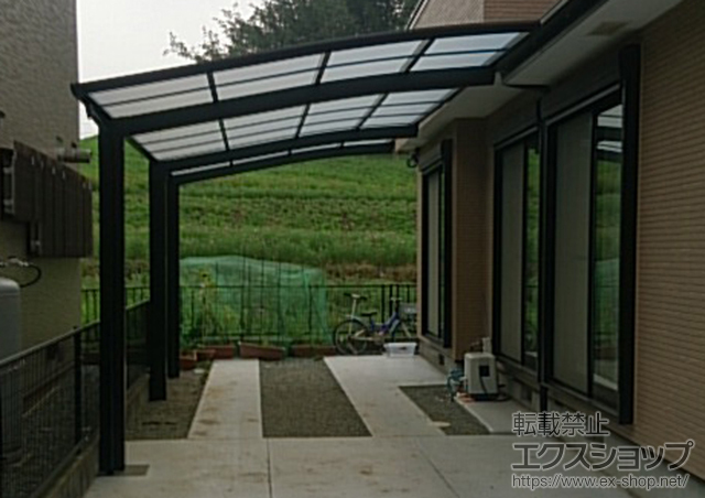 神奈川県藤沢市のLIXIL リクシル（トステム）のカーポート カーブポートシグマIII 延長 積雪〜20cm対応 施工例