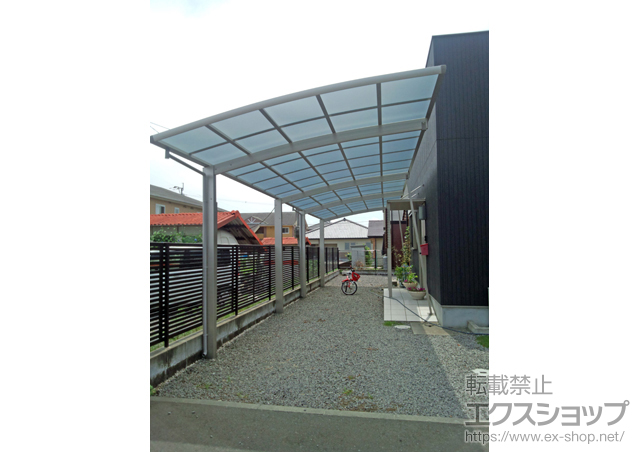 宮崎県北諸県郡三股町のLIXIL リクシル（トステム）のカーポート レイナポートグラン 縦連棟　積雪〜20cm対応+着脱式サポート 標準・ハイルーフ兼用 施工例