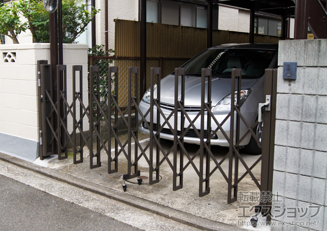 神奈川県横浜市ののカーゲート アルシャインII L型 Aタイプ ノンレール 片開き 施工例