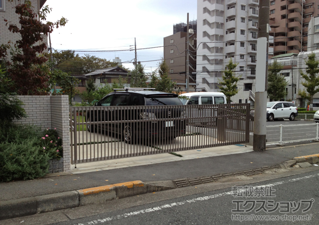 埼玉県さいたま市ののカーゲート ワイドオーバードアS2型 電動式　＜2モーター仕様＞ 施工例