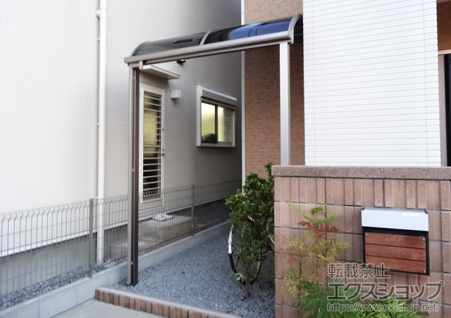岐阜県大垣市のLIXIL リクシル（トステム）のテラス屋根 ライザーテラスII R型 テラスタイプ 単体 積雪〜20cm対応 施工例
