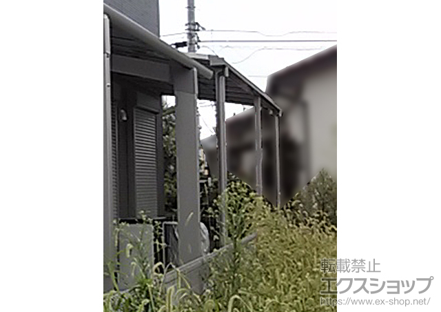 神奈川県小田原市のLIXIL リクシル（トステム）のテラス屋根 ライザーテラスII F型 テラスタイプ 連棟 積雪〜20cm対応 施工例