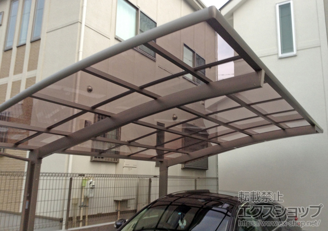 神奈川県横浜市のLIXIL リクシル（トステム）のカーポート カーブポートシグマIII 積雪〜20cm対応 施工例