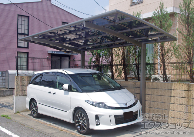 埼玉県蓮田市のLIXIL リクシル（トステム）のカーポート カーブポートシグマIII 積雪〜20cm対応 施工例