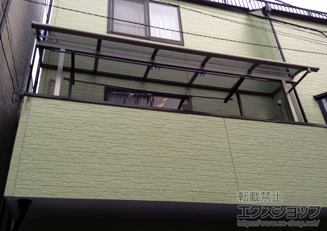 埼玉県朝霞市のLIXIL リクシル（トステム）のバルコニー・ベランダ屋根 ライザーテラスII R型 屋根タイプ 単体 積雪〜20cm対応 施工例