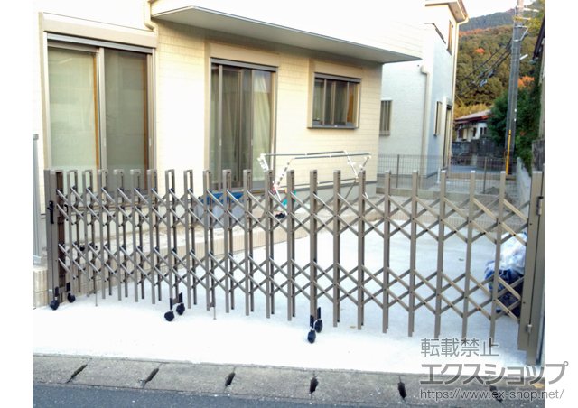 福岡県福岡市ののカーゲート トリップゲート 傾斜地専用型 キャスタータイプ 40S 施工例