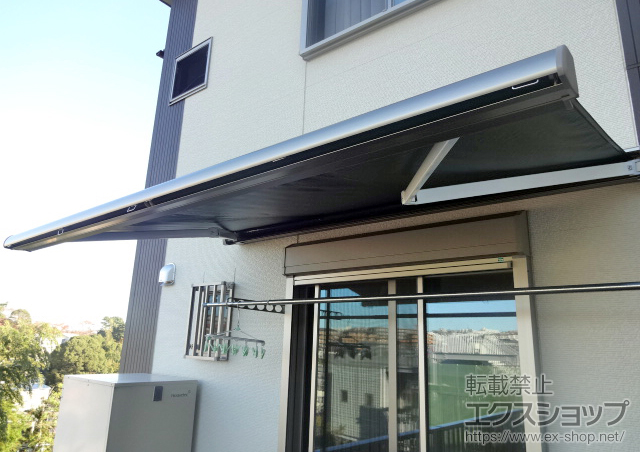 神奈川県横浜市のLIXIL リクシル（トステム）のオーニング・日よけ 彩風CR型 手動式 施工例