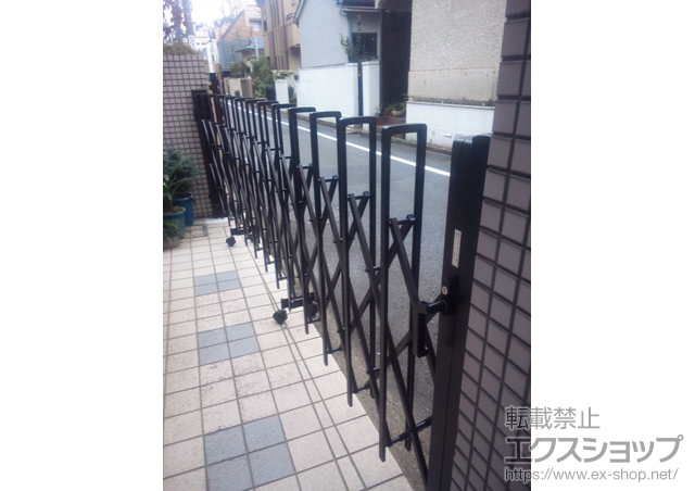 東京都新宿区ののカーゲート トリップゲート PB型 ノンレール 片開き　38S　 施工例