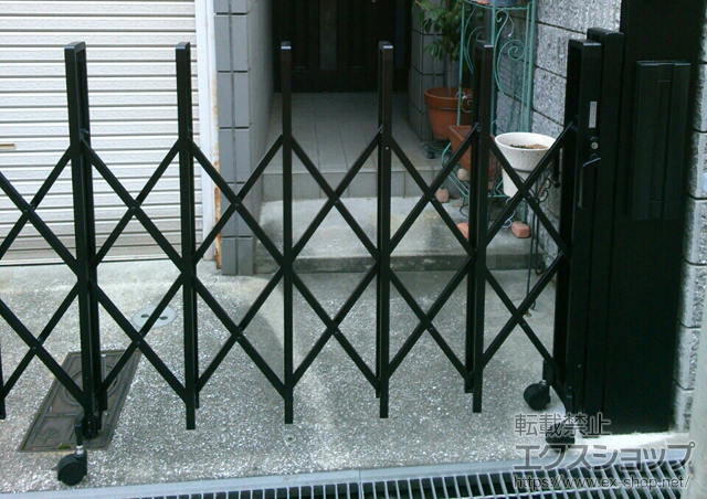 大阪府大阪市ののカーゲート トリップゲート PB型 ノンレール 片開き 施工例