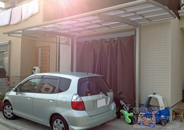 大阪府岸和田市ののカーポート レイナポートREグラン 前下がり積雪〜20cm対応 施工例