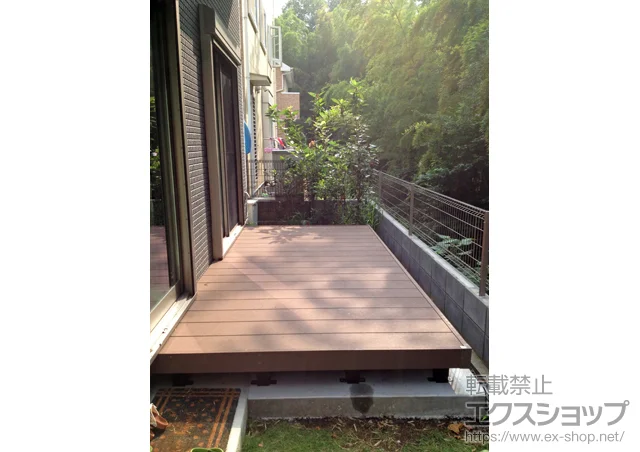東京都東久留米市のYKKAPのウッドデッキ リウッドデッキ 200 施工例