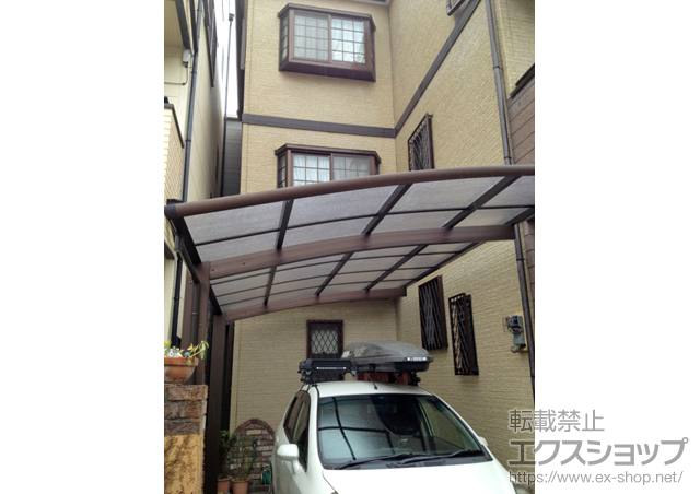 大阪府大阪市ののカーポート レイナポートグラン　積雪〜20cm対応＋水平式物干し カーポート柱用 2本入 施工例