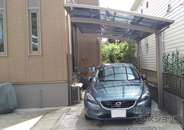 千葉県四街道市のLIXIL リクシル（トステム）のカーポート カーブポートシグマIII 耐風圧強度仕様 積雪〜30cm対応 施工例