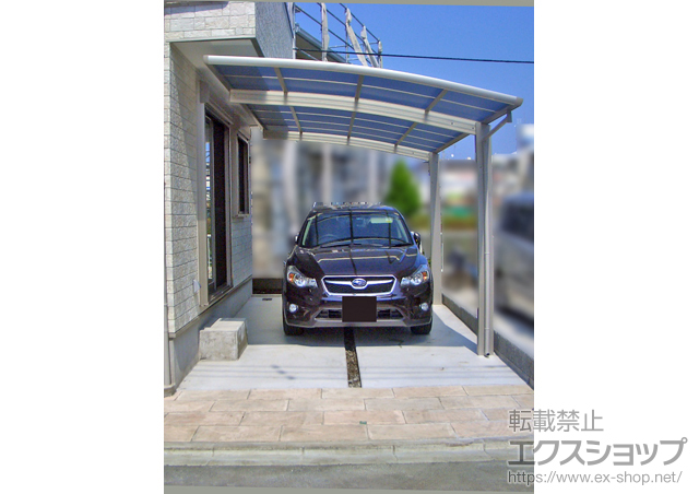 神奈川県大和市ののカーポート レイナポートグラン　積雪〜20cm対応＋スペースガード(車止め) F48型 固定式 施工例