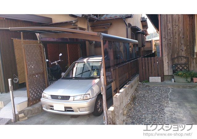 滋賀県東近江市ののカーポート プレシオスポート 積雪〜20cm対応＋プレシオスポート用 サイドパネル＋プレシオスポート用 着脱式サポート2本入 施工例