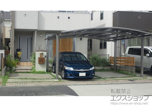 愛知県名古屋市のLIXIL リクシル（トステム）のカーポート カーブポートシグマIII ワイド 積雪〜20cm対応 施工例