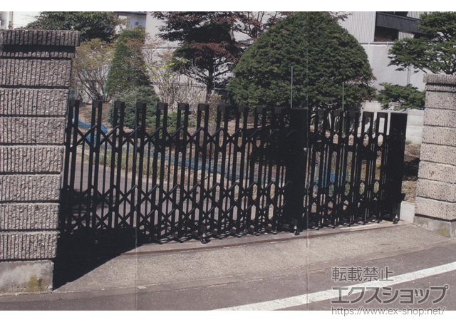 北海道苫小牧市ののカーゲート アルシャインII PG型R(ペットガード) Aタイプ 片開き親子 施工例