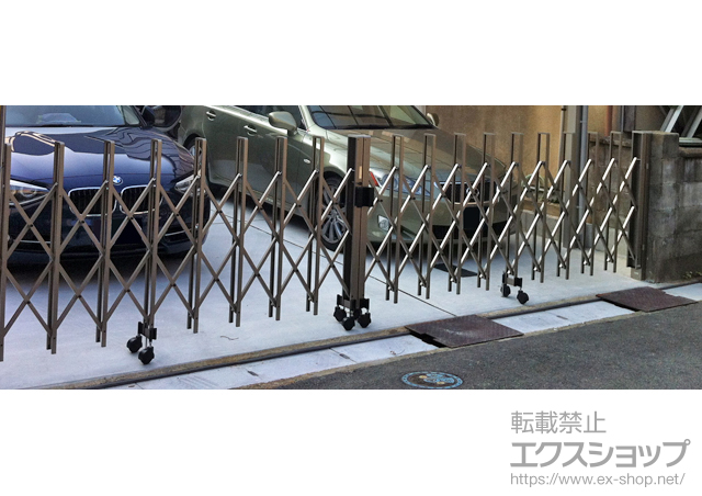 京都府宇治市ののカーゲート トリップゲート PA型 ノンレール 両開き 施工例