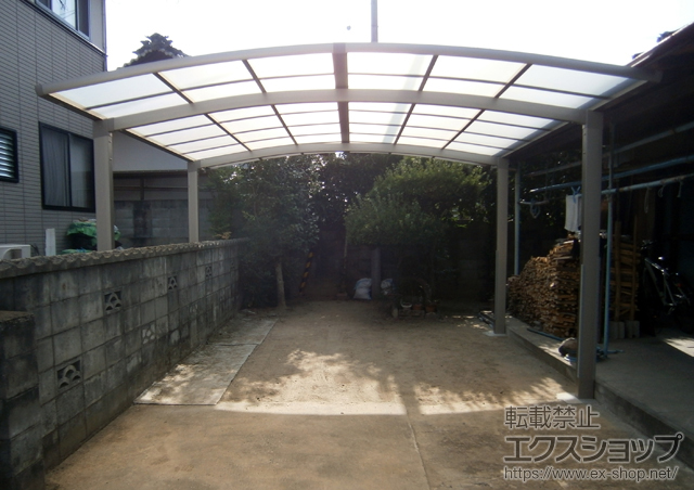 愛媛県松山市のLIXIL リクシル（トステム）のカーポート カーブポートシグマIII ワイド 積雪〜20cm対応 施工例