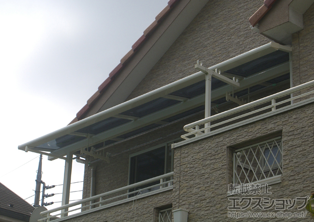東京都八王子市のLIXIL リクシル（トステム）のバルコニー・ベランダ屋根 ライザーテラスII F型 屋根タイプ 単体 積雪〜20cm対応 施工例