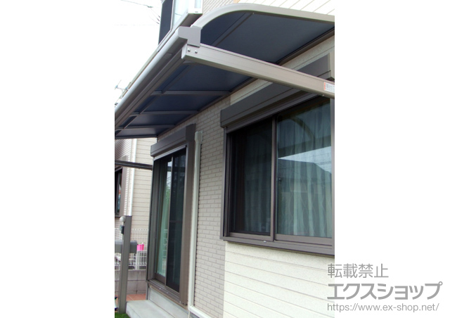 神奈川県横浜市のLIXIL リクシル（トステム）のバルコニー・ベランダ屋根 ライザーテラスII R型 ルーフタイプ 単体 積雪〜20cm対応 施工例