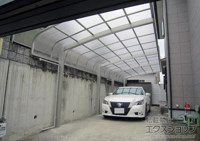 奈良県香芝市ののカーポート レイナキャップポートグラン 縦連棟　積雪〜20cm対応 施工例