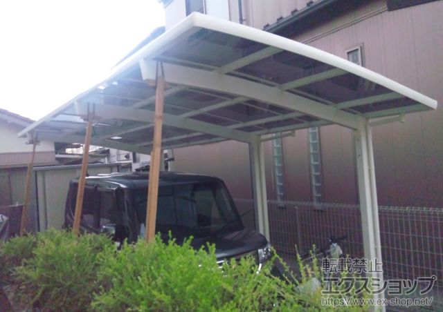 千葉県松戸市のLIXIL リクシル（トステム）のカーポート カーブポートシグマIII 延長 積雪〜20cm対応 施工例