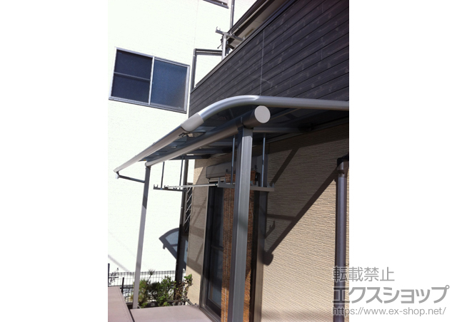 神奈川県横浜市ののテラス屋根 プレシオステラス R型 テラスタイプ 単体 積雪〜20cm対応 施工例