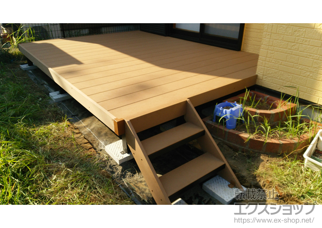 千葉県千葉市ののウッドデッキ リウッドデッキ 200＋リウッドステップ5型 Sタイプ（2段） 施工例