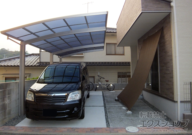 広島県安芸郡海田町ののカーポート レイナポートグラン 延長　積雪〜20cm対応 施工例