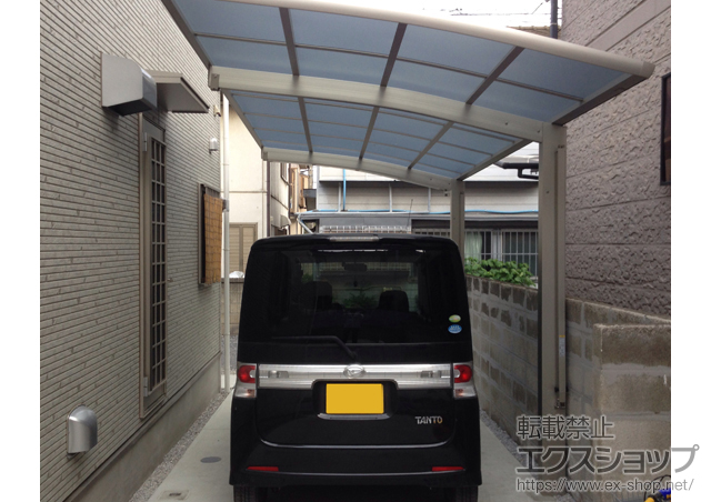 埼玉県新座市ののカーポート レイナポートグラン　積雪〜20cm対応+レイナポートグラン　着脱式サポート柱 標準・ハイルーフ兼用 2本入り 施工例