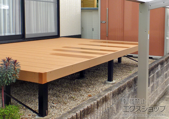 愛知県犬山市ののウッドデッキ リウッドデッキ 200 単体 施工例