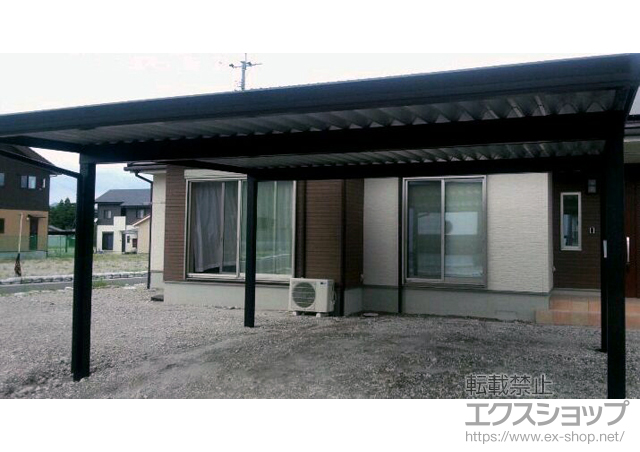 鹿児島県姶良市のLIXIL リクシル（トステム）のカーポート テリオスポートIII 900 2台用 4本柱 積雪〜30cm対応 施工例