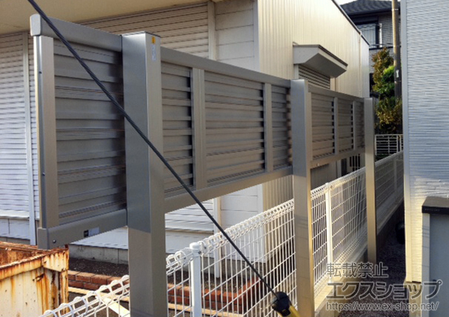 静岡県駿東郡清水町ののフェンス・柵 エクスラインフェンス7型 多段柱仕様 施工例