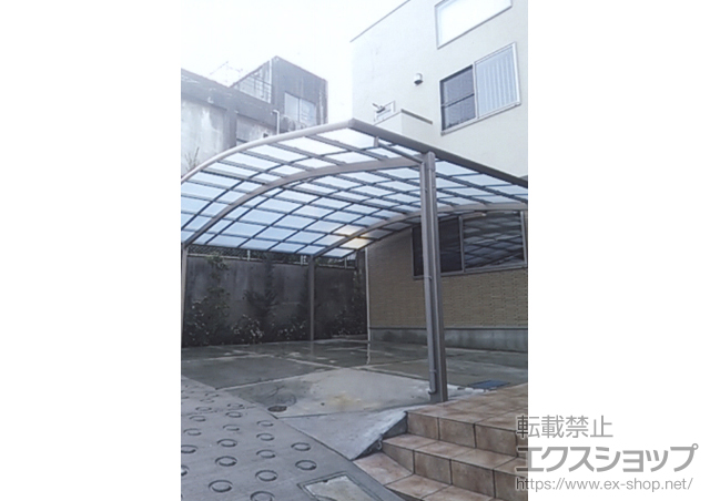 東京都世田谷区のLIXIL リクシル（トステム）のカーポート カーブポートシグマIII ワイド 積雪〜20cm対応 施工例