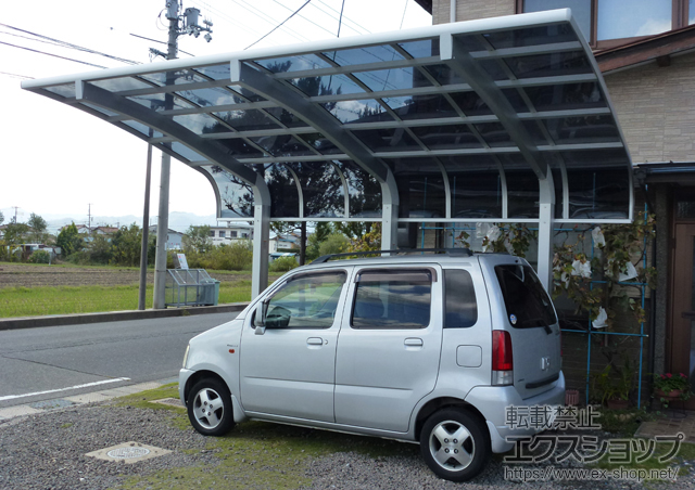 鳥取県鳥取市のLIXIL リクシル（トステム）のカーポート テールポートシグマIII 1500 積雪〜50cm対応+テールポートシグマIII 1500 着脱式サポート 施工例