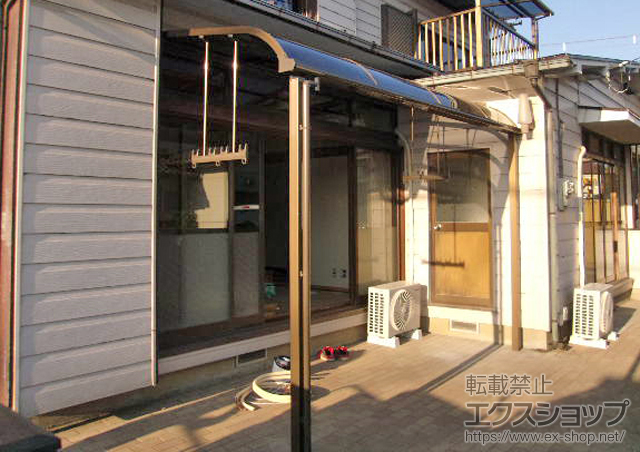 群馬県伊勢崎市のLIXIL リクシル（トステム）のテラス屋根 ライザーテラスII R型 テラスタイプ 単体 積雪〜20cm対応 施工例