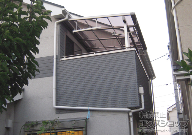 東京都江戸川区のLIXIL リクシル（トステム）のバルコニー・ベランダ屋根 パワーアルファ F型 屋根タイプ 単体 積雪〜30cm対応 施工例