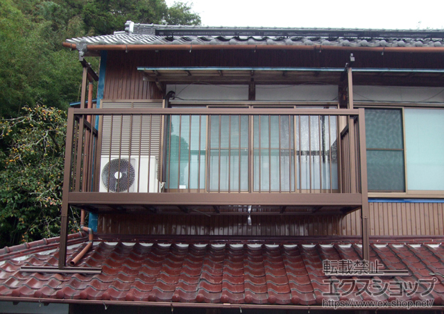 千葉県長生郡睦沢町ののバルコニー バルコニー BY-X型 縦格子 単体 屋根置き式 施工例